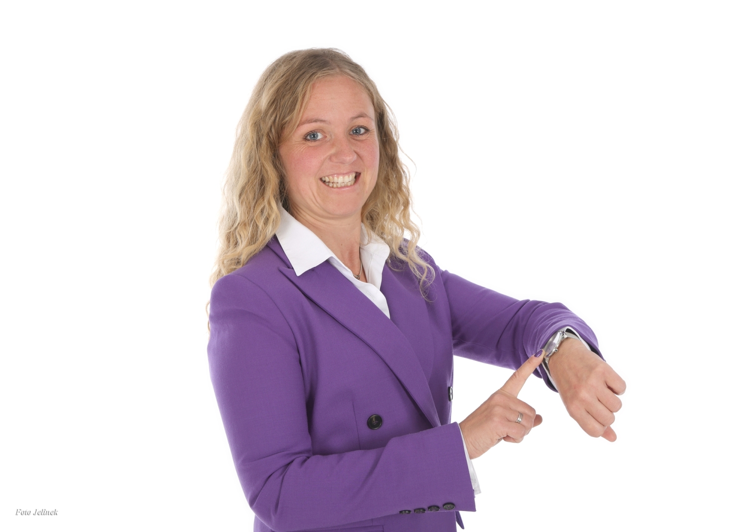 Focused working environment supporting clear and timely communication with international B2B clients