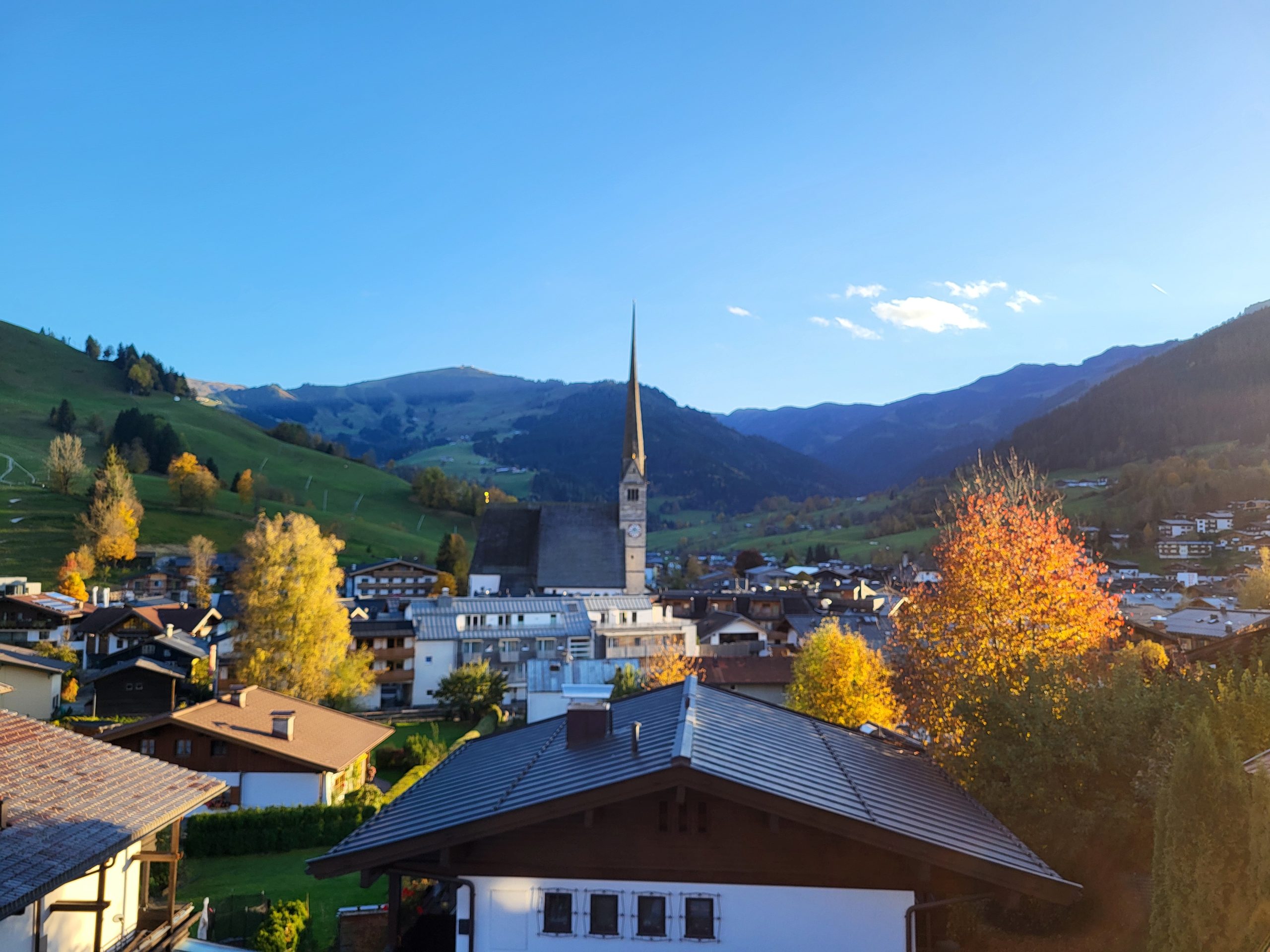 Herbstlicher Ausblick vom Almblick in Maria Alm