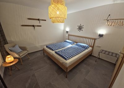 Weitere Ansicht des Schlafzimmers im Blauen Apartment