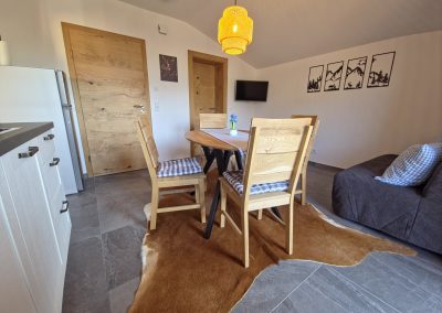 Wohnküche des Blauen Apartments im Almblick